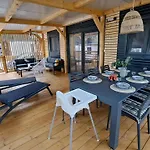 Premium Mobile Maslina - 2 Bedrooms, Large Terrace - Oaza Mira Camping *